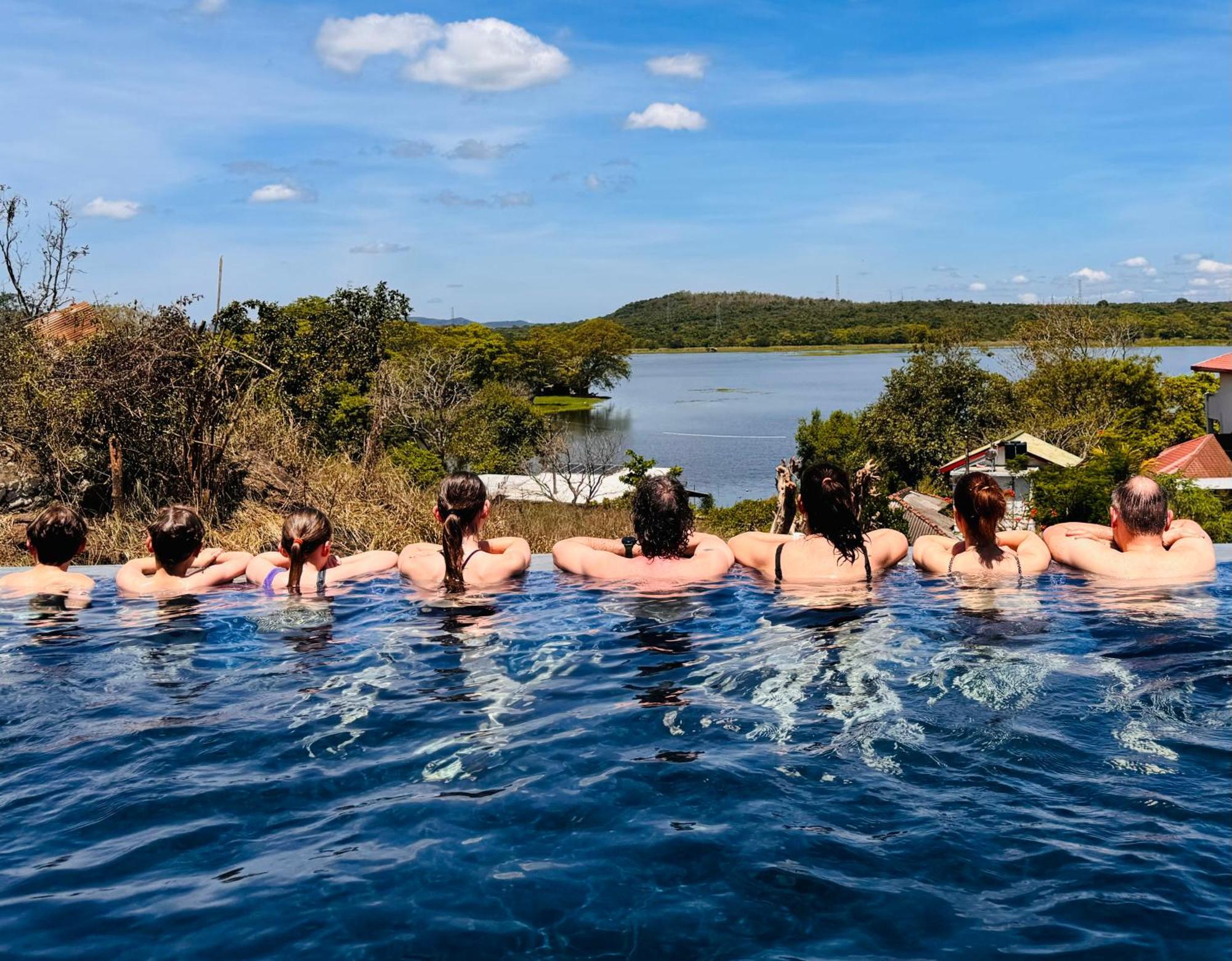 Sundown Lake Hotel & Spa Хабарана Екстер'єр фото