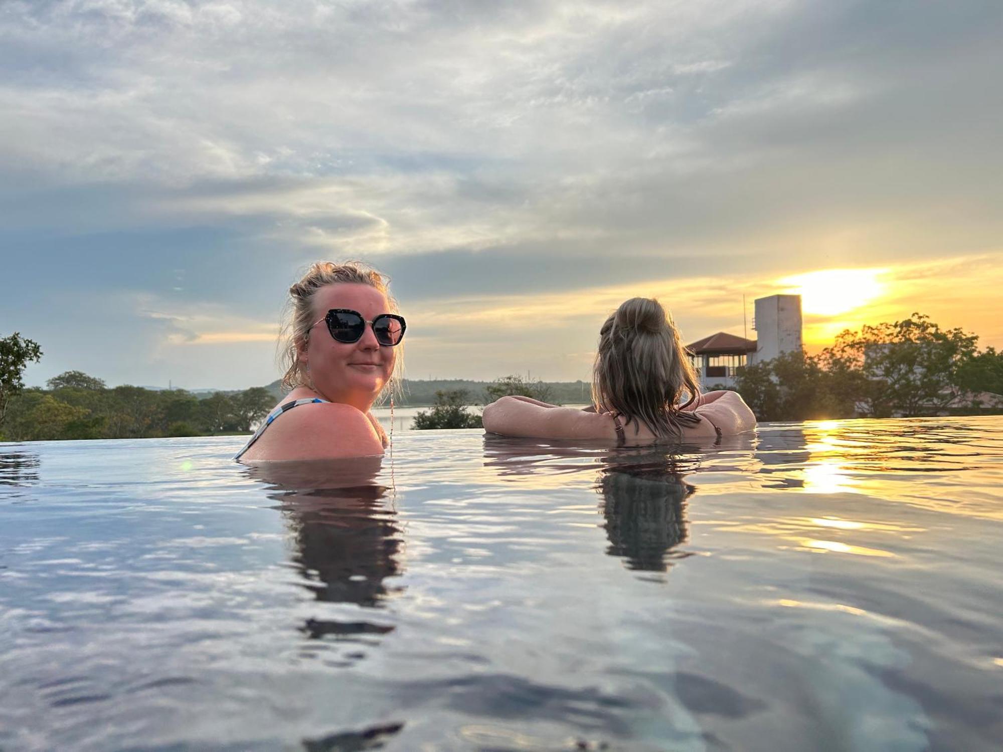 Sundown Lake Hotel & Spa Хабарана Екстер'єр фото